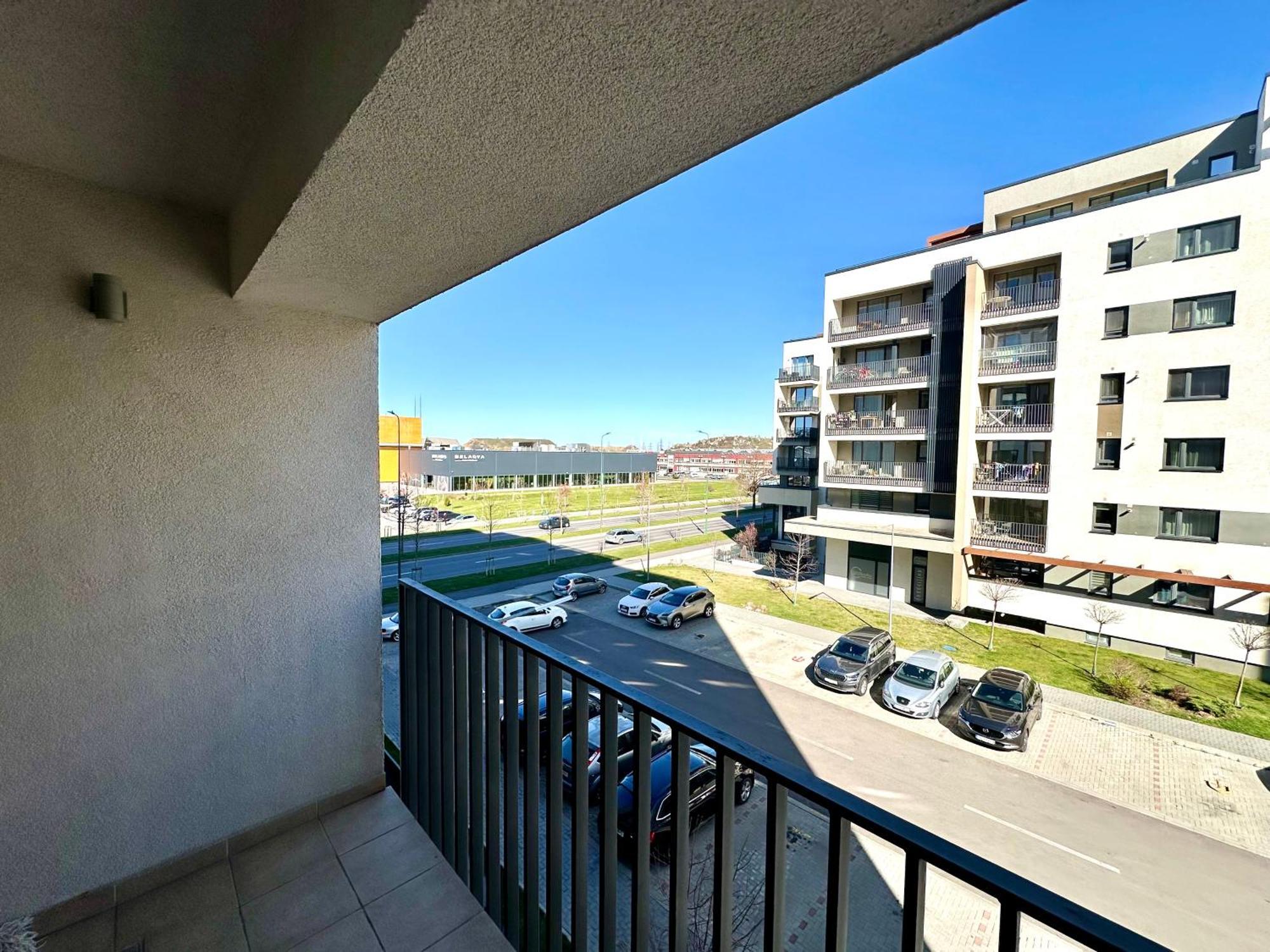 Kasper Coresi Mall - Rise Private Apartments & Suites Брашов Екстер'єр фото
