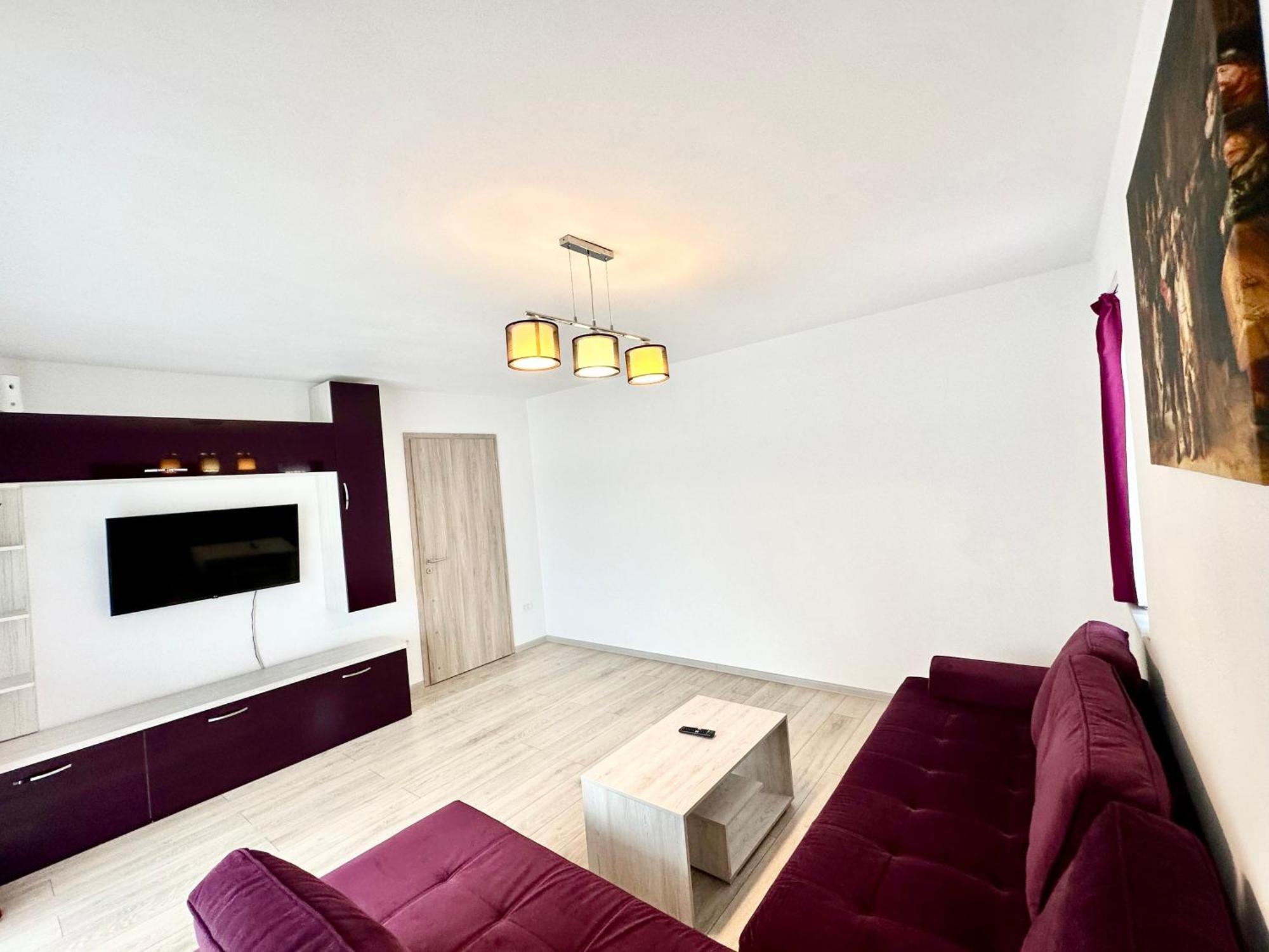 Kasper Coresi Mall - Rise Private Apartments & Suites Брашов Екстер'єр фото