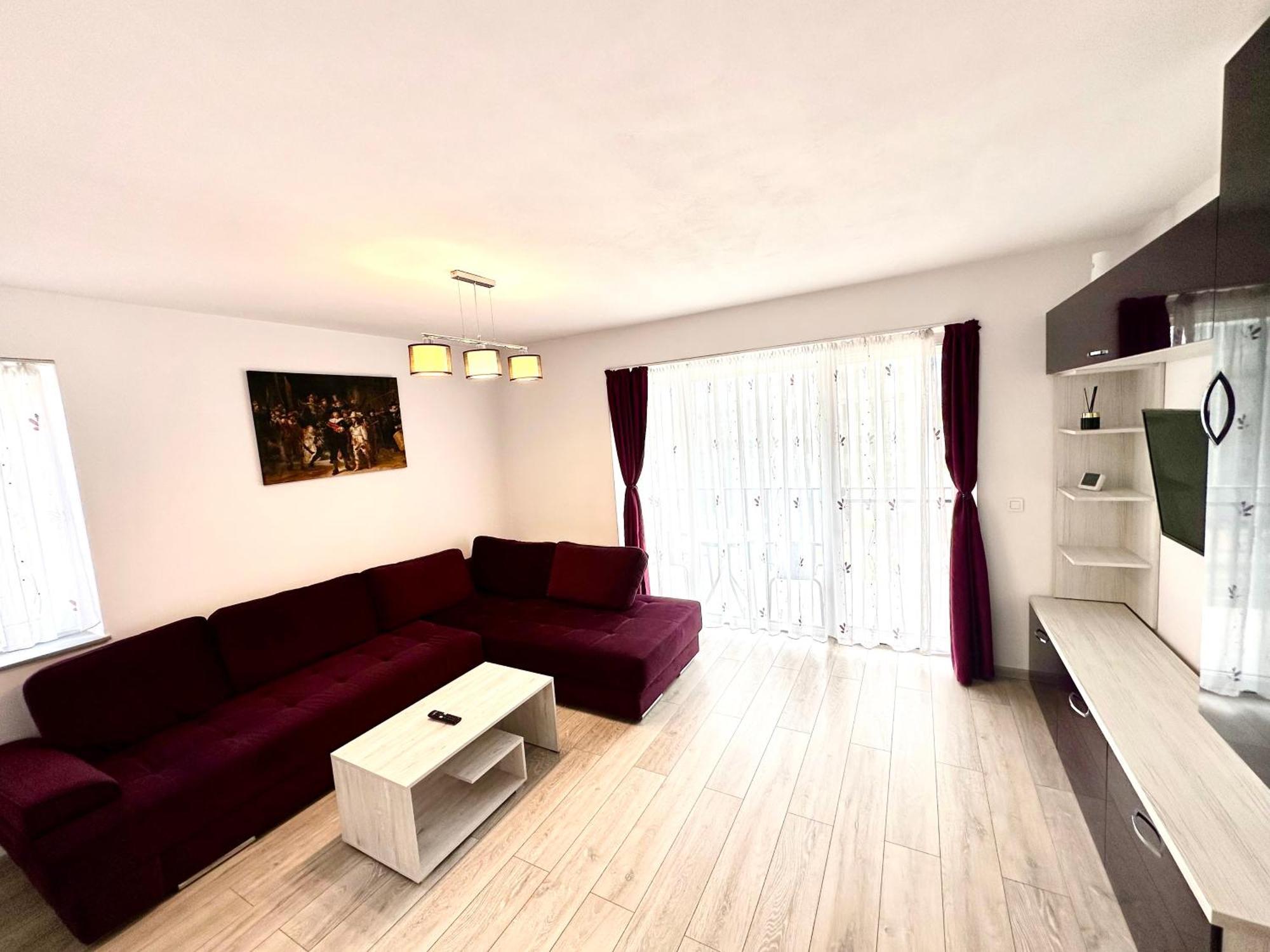 Kasper Coresi Mall - Rise Private Apartments & Suites Брашов Екстер'єр фото