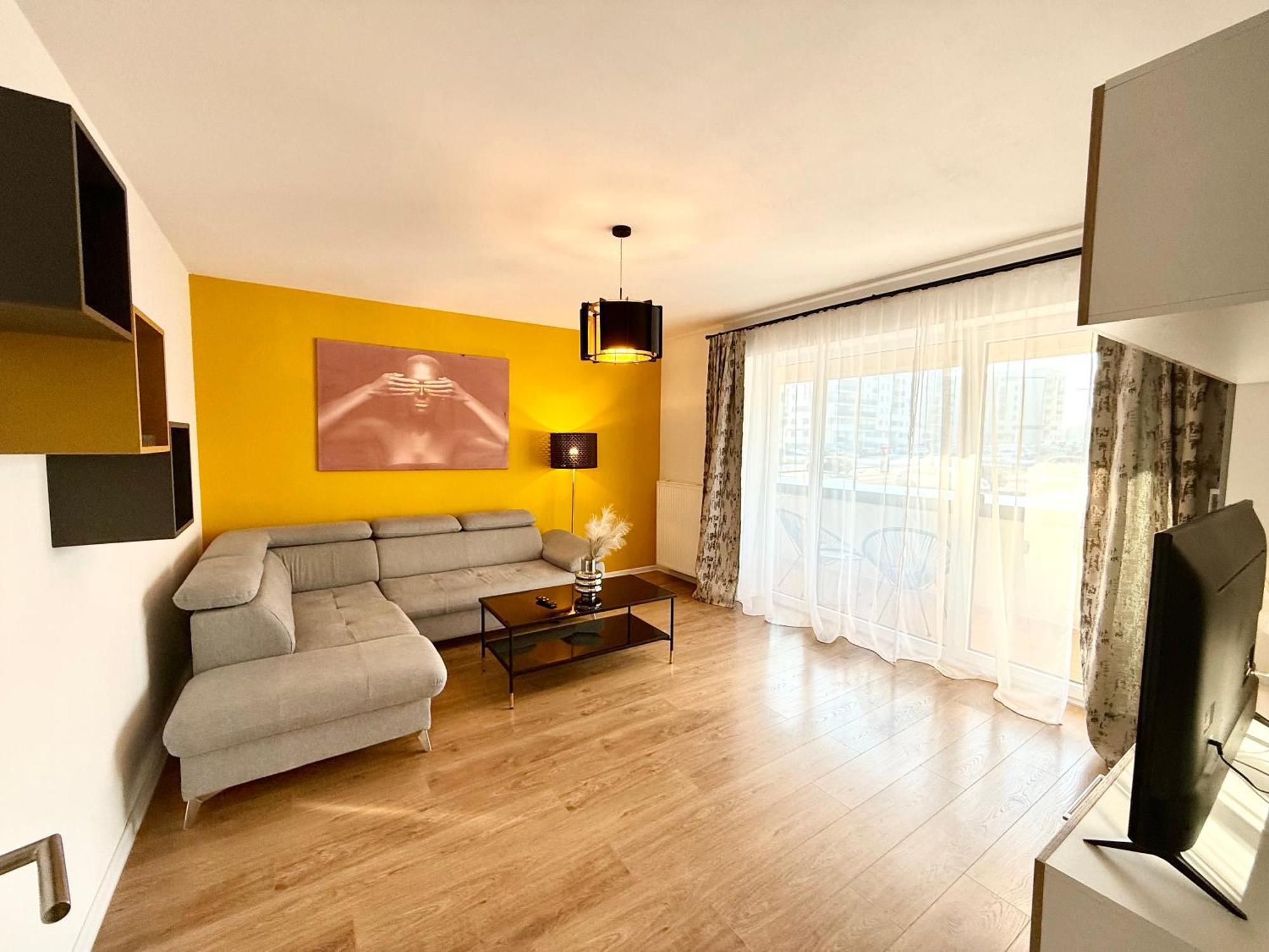 Kasper Coresi Mall - Rise Private Apartments & Suites Брашов Екстер'єр фото
